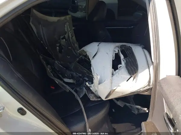 4T1K61AK7NU005351 2022 TOYOTA CAMRY - Image 8