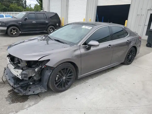 4T1K61AK7NU006774 2022 TOYOTA CAMRY - Image 1