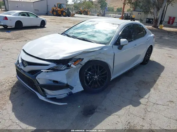 4T1K61AK7NU009898 2022 TOYOTA CAMRY - Image 2