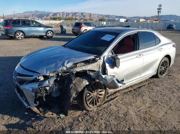 4T1K61AK7NU013045 2022 TOYOTA CAMRY - Image 2
