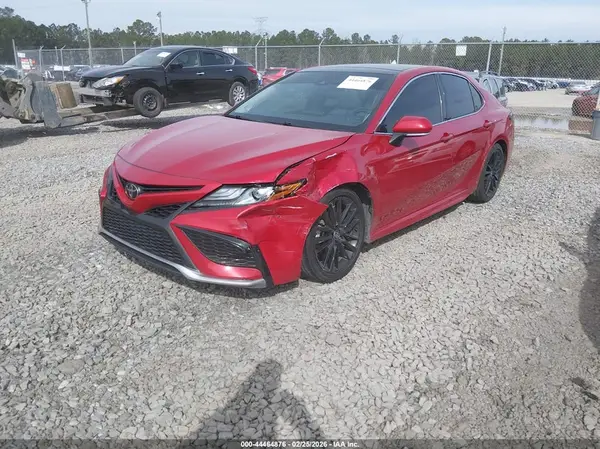 4T1K61AK7NU014096 2022 TOYOTA CAMRY - Image 2