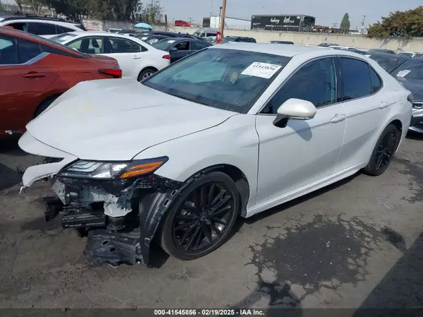 4T1K61AK7NU016060 2022 TOYOTA CAMRY - Image 2