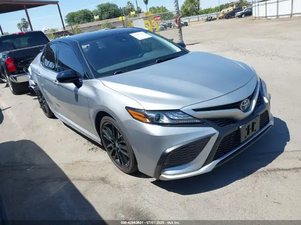 4T1K61AK7NU017709 2022 TOYOTA CAMRY - Image 1