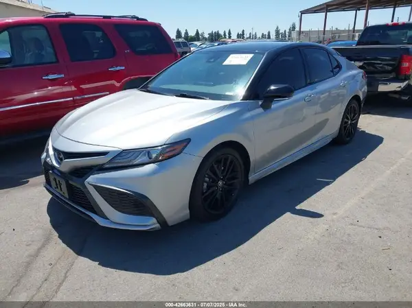 4T1K61AK7NU017709 2022 TOYOTA CAMRY - Image 2