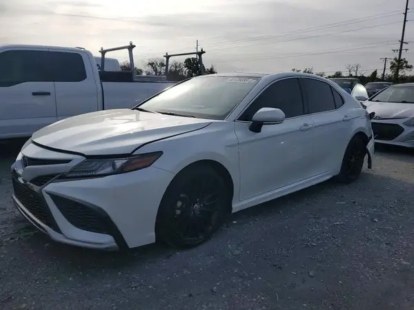 4T1K61AK7NU020285 2022 TOYOTA CAMRY - Image 1