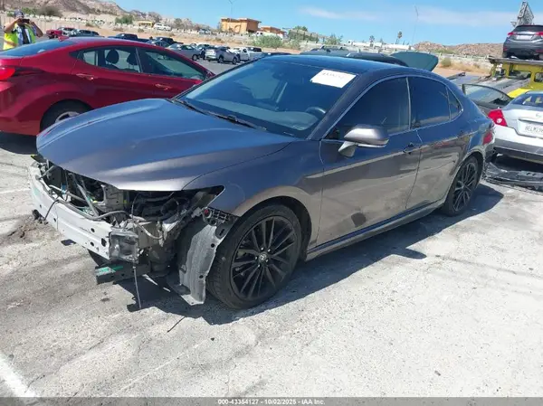 4T1K61AK7NU026331 2022 TOYOTA CAMRY - Image 2