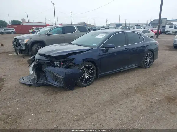 4T1K61AK7NU028032 2022 TOYOTA CAMRY - Image 2