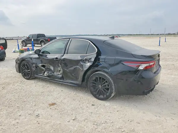 4T1K61AK7NU028337 2022 TOYOTA CAMRY - Image 2