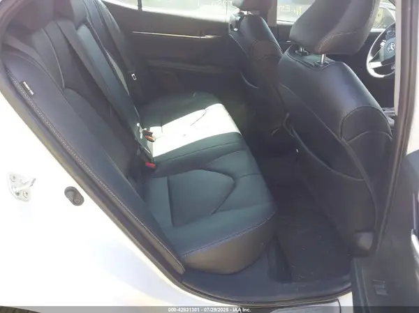 4T1K61AK7NU032470 2022 TOYOTA CAMRY - Image 8