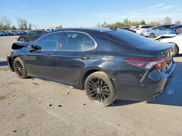 4T1K61AK7NU073990 2022 TOYOTA CAMRY - Image 2
