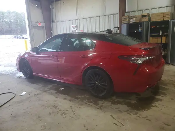 4T1K61AK7NU498643 2022 TOYOTA CAMRY - Image 2