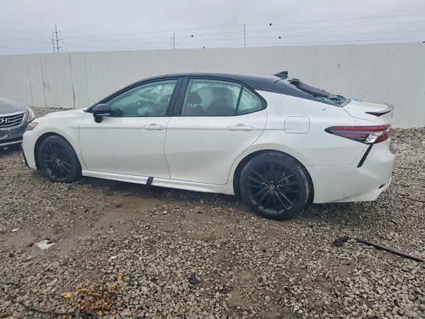 4T1K61AK7PU125556 2023 TOYOTA CAMRY - Image 2