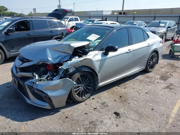 4T1K61AK7RU206849 2024 TOYOTA CAMRY - Image 2