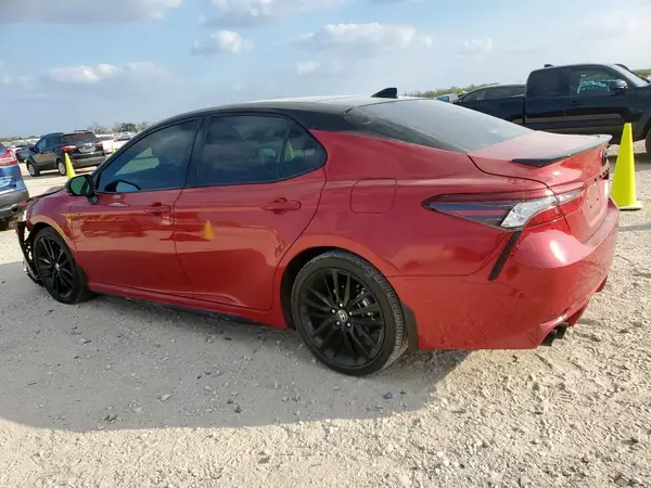 4T1K61AK7RU214286 2024 TOYOTA CAMRY - Image 2
