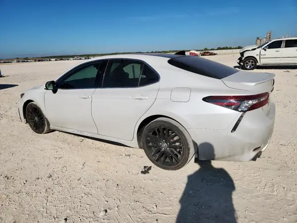 4T1K61AK7RU864381 2024 TOYOTA CAMRY - Image 2