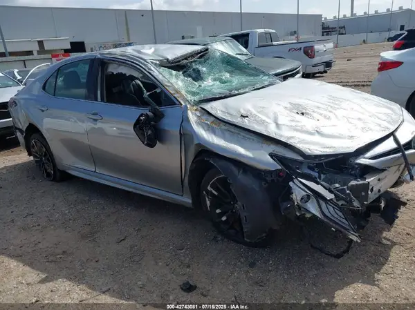 4T1K61AK7RU875977 2024 TOYOTA CAMRY - Image 1