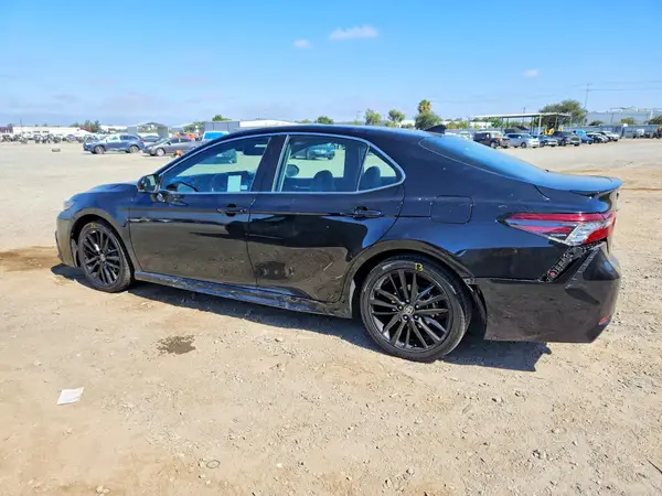 4T1K61AK7RU877521 2024 TOYOTA CAMRY - Image 2