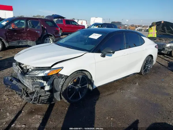 4T1K61AK8LU319250 2020 TOYOTA CAMRY - Image 2
