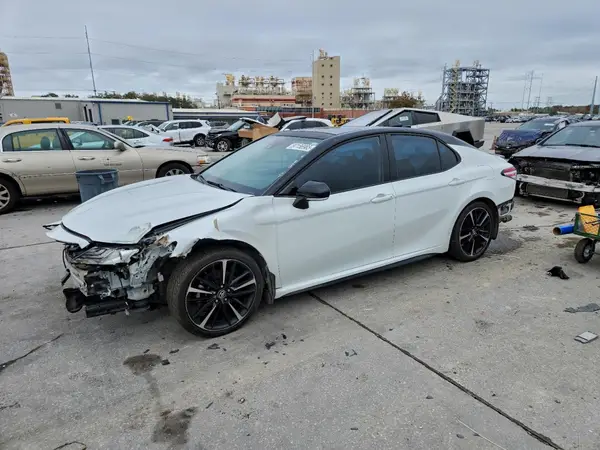 4T1K61AK8LU337361 2020 TOYOTA CAMRY - Image 1