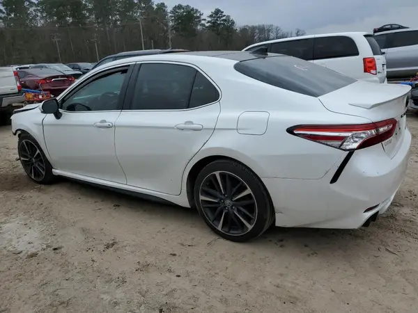 4T1K61AK8LU353575 2020 TOYOTA CAMRY - Image 2