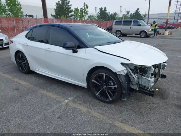 4T1K61AK8LU363054 2020 TOYOTA CAMRY - Image 1