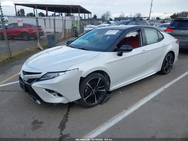 4T1K61AK8LU363779 2020 TOYOTA CAMRY - Image 2