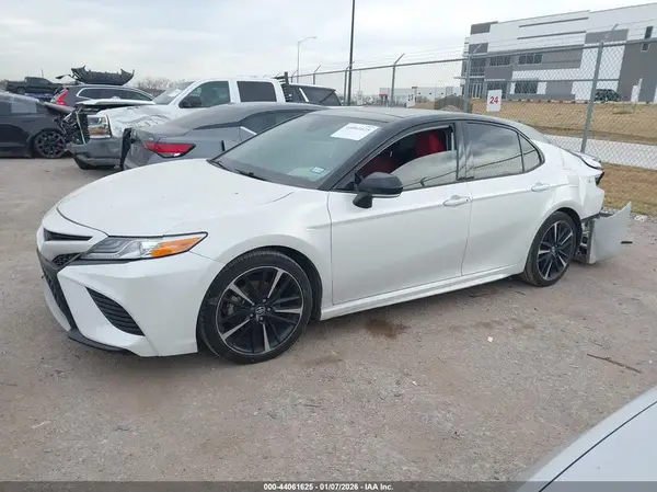 4T1K61AK8LU369095 2020 TOYOTA CAMRY - Image 2