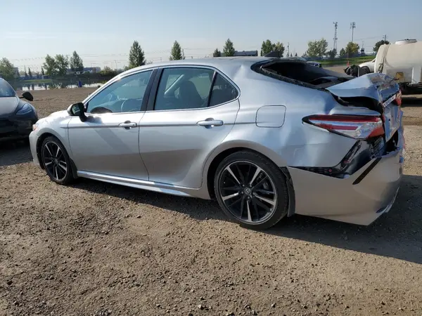 4T1K61AK8LU377908 2020 TOYOTA CAMRY - Image 2