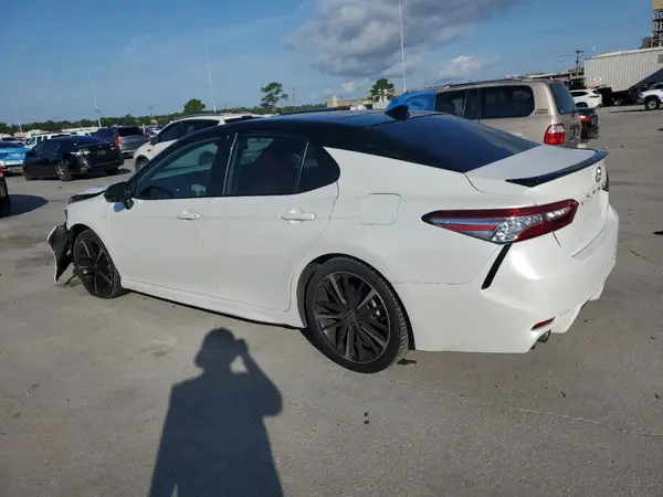 4T1K61AK8LU385443 2020 TOYOTA CAMRY - Image 2