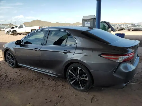 4T1K61AK8LU967574 2020 TOYOTA CAMRY - Image 2