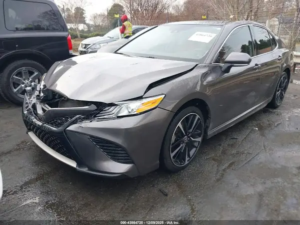 4T1K61AK8LU968160 2020 TOYOTA CAMRY - Image 2