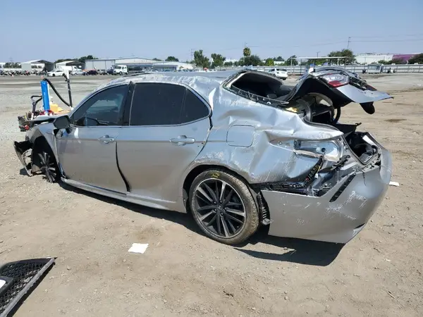 4T1K61AK8LU973049 2020 TOYOTA CAMRY - Image 2