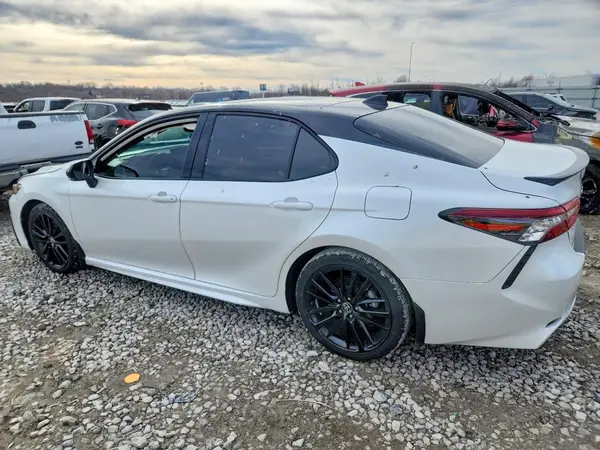 4T1K61AK8MU417356 2021 TOYOTA CAMRY - Image 2