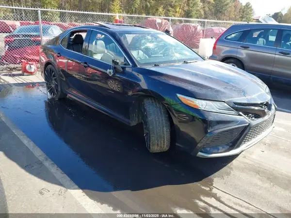 4T1K61AK8MU418166 2021 TOYOTA CAMRY - Image 1
