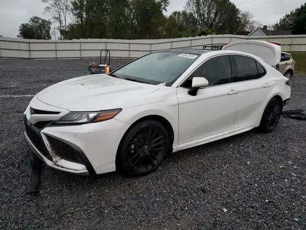 4T1K61AK8MU451751 2021 TOYOTA CAMRY - Image 1