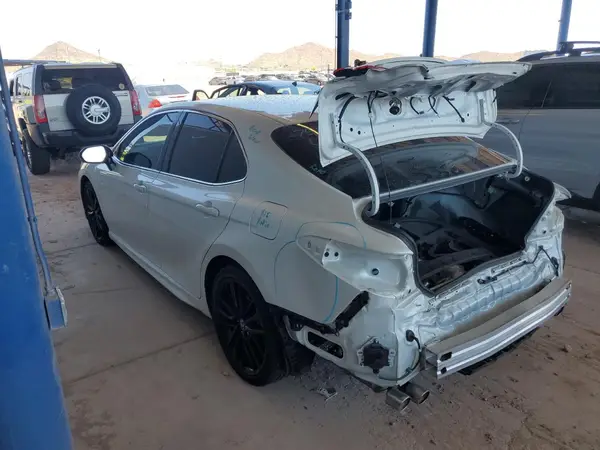 4T1K61AK8MU453208 2021 TOYOTA CAMRY - Image 2
