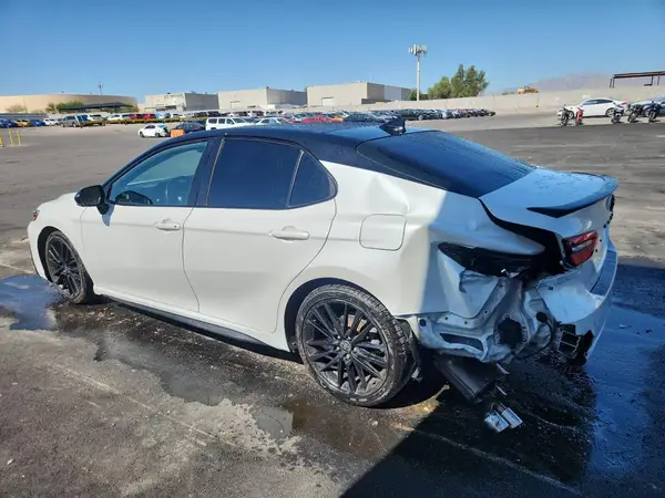 4T1K61AK8MU455671 2021 TOYOTA CAMRY - Image 2