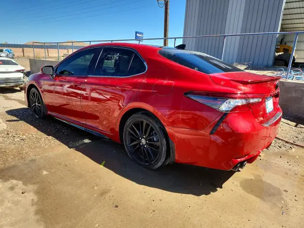 4T1K61AK8MU463477 2021 TOYOTA CAMRY - Image 2