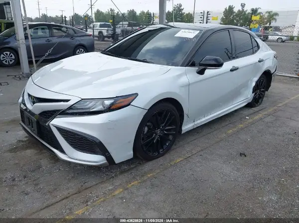 4T1K61AK8MU473250 2021 TOYOTA CAMRY - Image 2