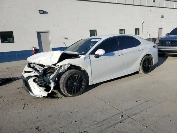 4T1K61AK8MU474141 2021 TOYOTA CAMRY - Image 1