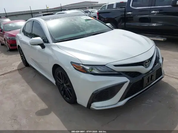 4T1K61AK8MU487083 2021 TOYOTA CAMRY - Image 1