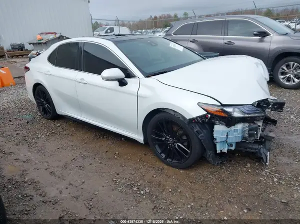 4T1K61AK8MU525668 2021 TOYOTA CAMRY - Image 1