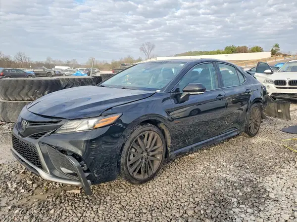 4T1K61AK8MU560145 2021 TOYOTA CAMRY - Image 1