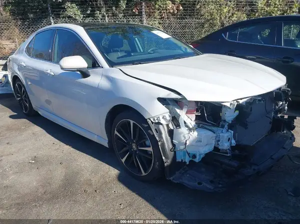 4T1K61AK8MU569329 2021 TOYOTA CAMRY - Image 1
