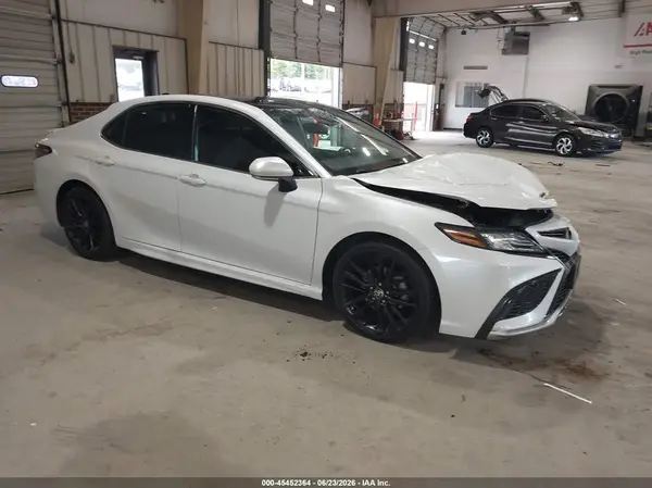 4T1K61AK8MU577737 2021 TOYOTA CAMRY - Image 1
