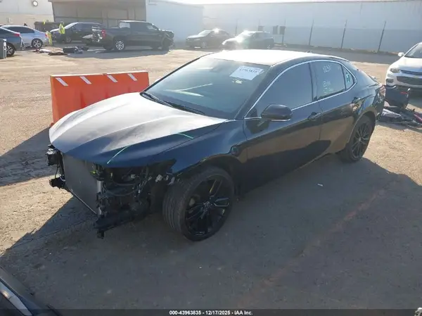 4T1K61AK8MU586972 2021 TOYOTA CAMRY - Image 2