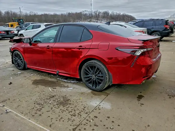 4T1K61AK8NU001812 2022 TOYOTA CAMRY - Image 2