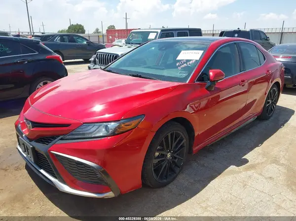 4T1K61AK8NU001826 2022 TOYOTA CAMRY - Image 2