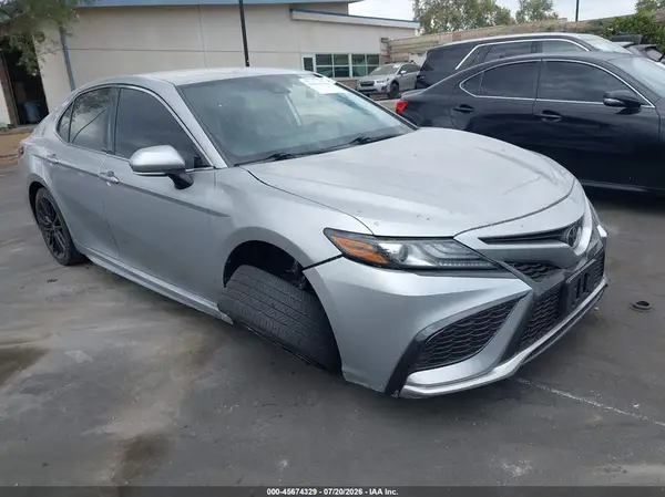 4T1K61AK8NU005178 2022 TOYOTA CAMRY - Image 1