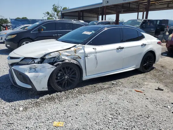 4T1K61AK8NU006573 2022 TOYOTA CAMRY - Image 1